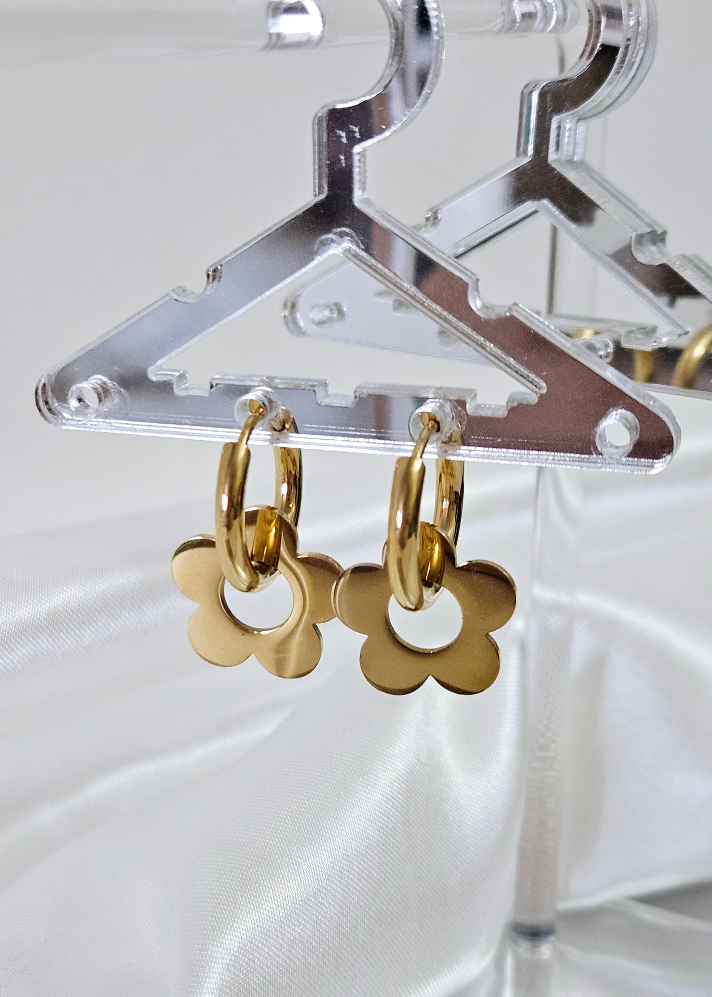 2-in-1 Flora Hoops Earrings
