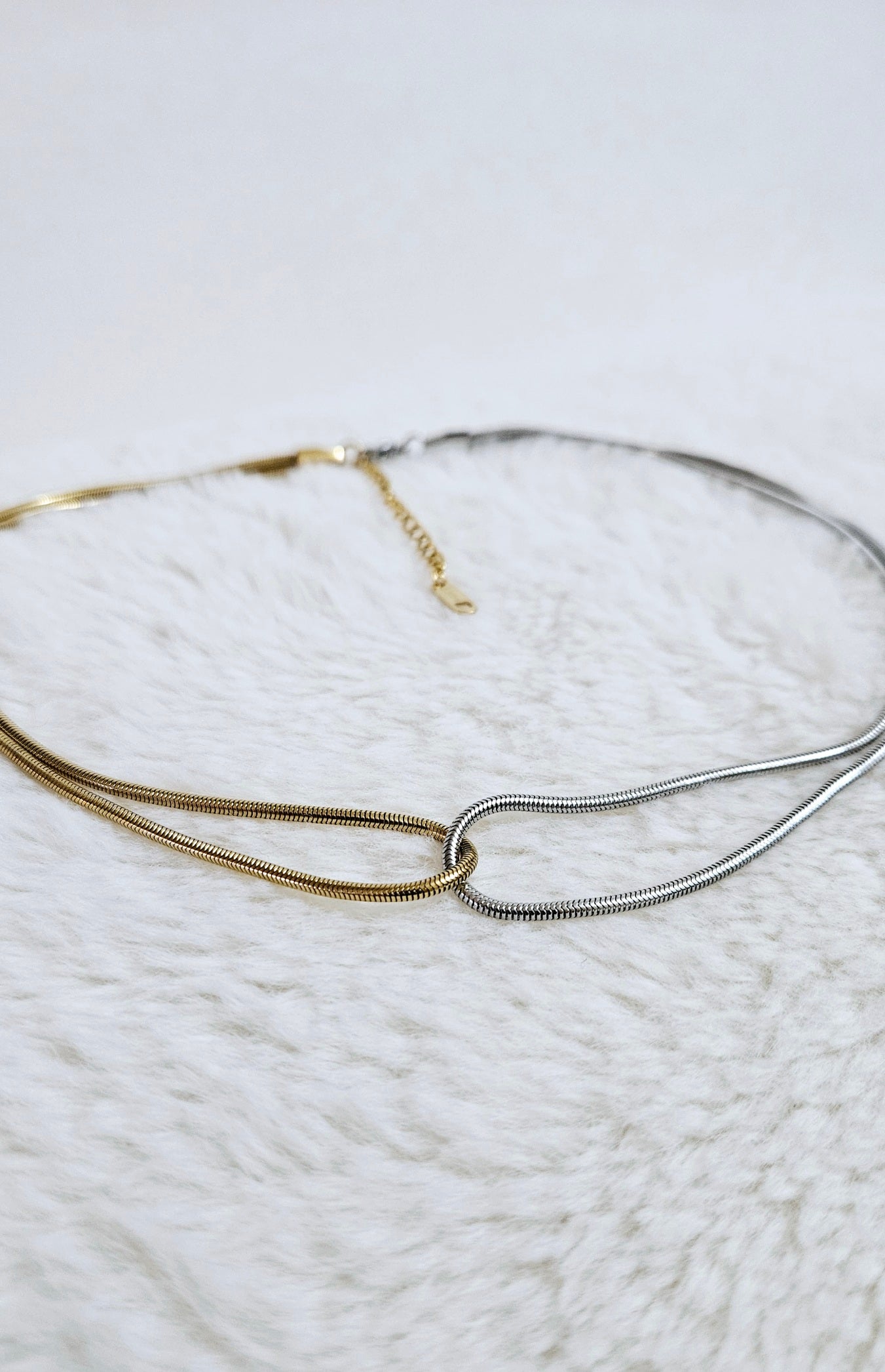 Serpentine Choker Necklace