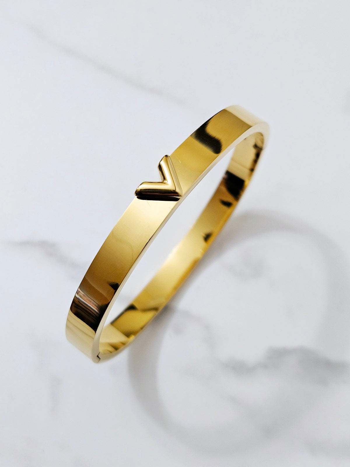 The V Style Bangle