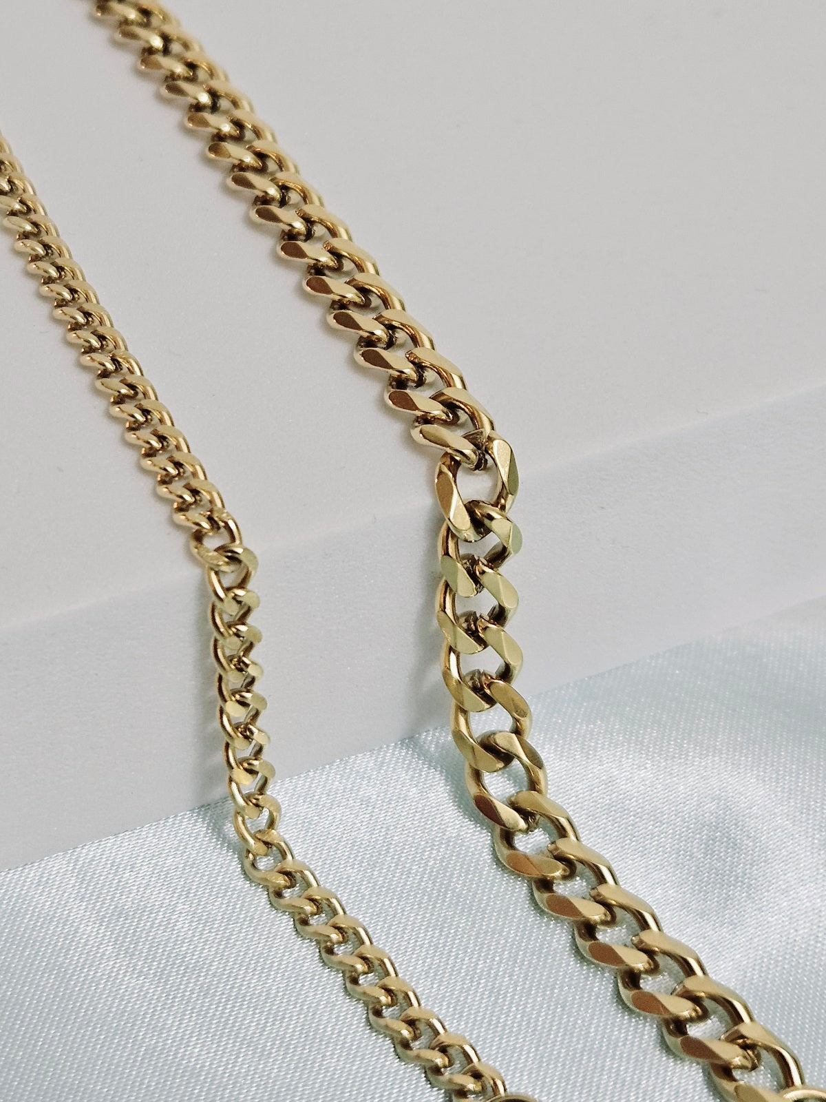 Cuban Link Chain Bracelet