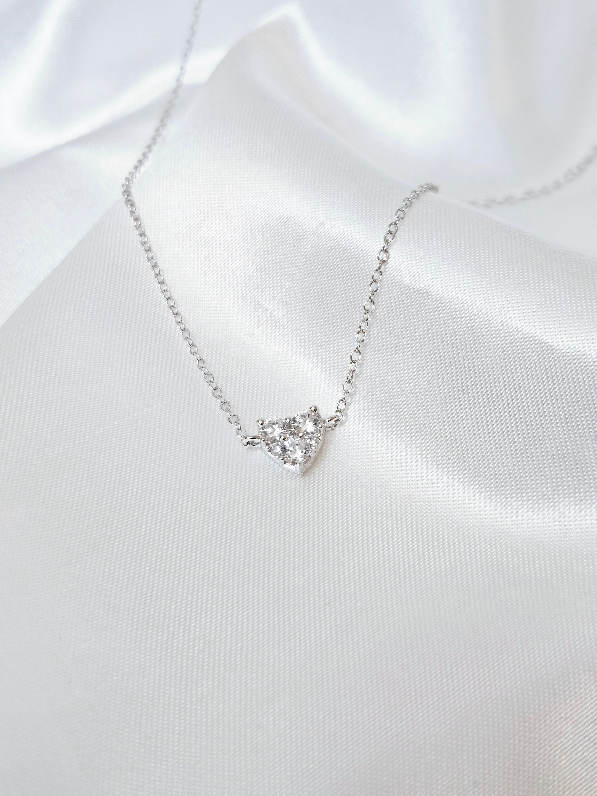 Dainty Heart Pendant Necklace