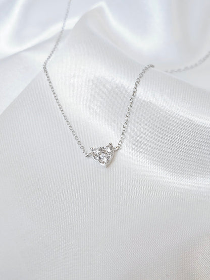 Dainty Heart Pendant Necklace