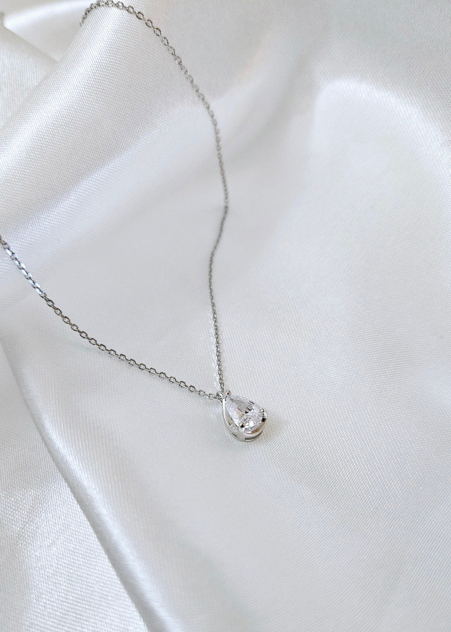 Water Drop Pendant Necklace