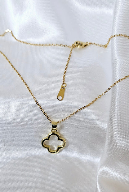 Reversible 2-Way Clover Pendant Necklace