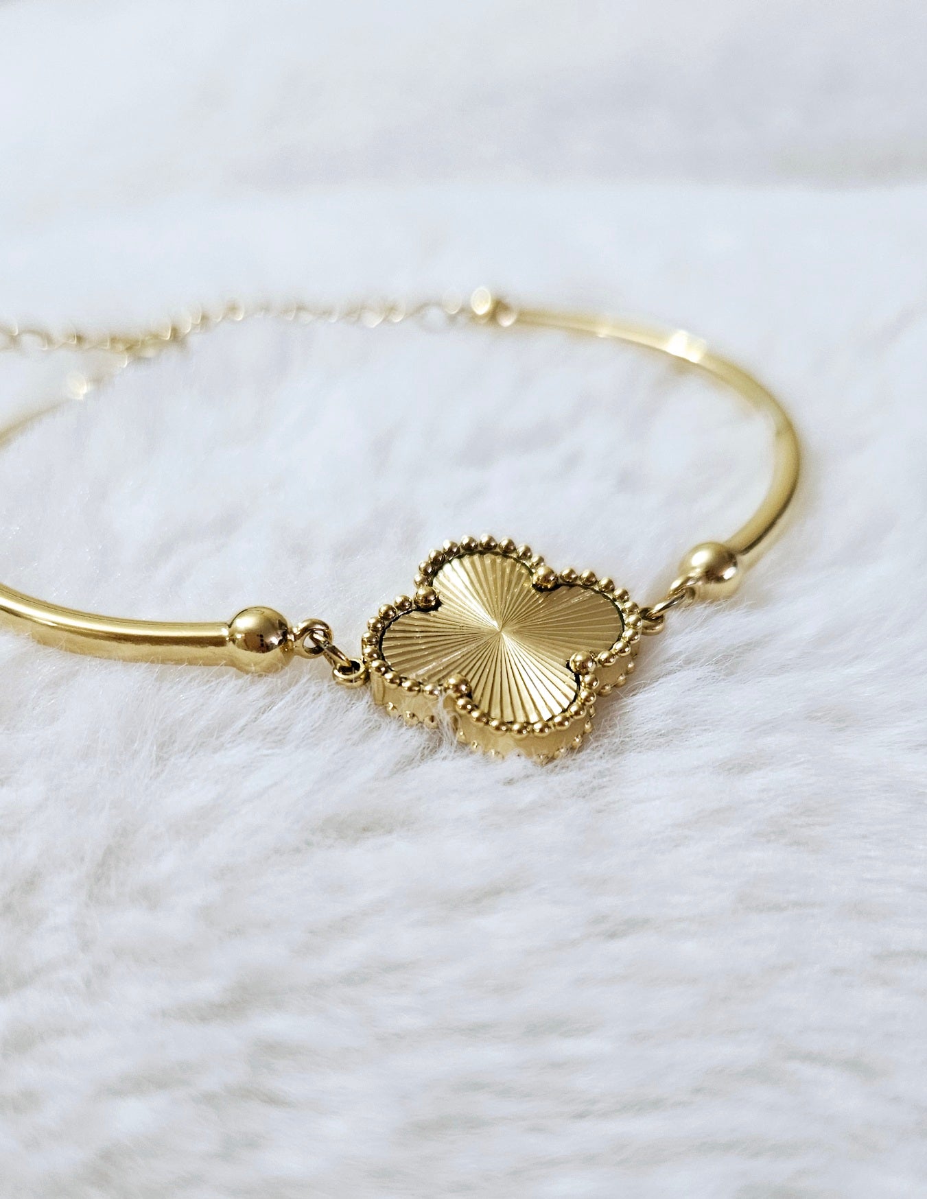 Gold Clover Bliss Bracelet